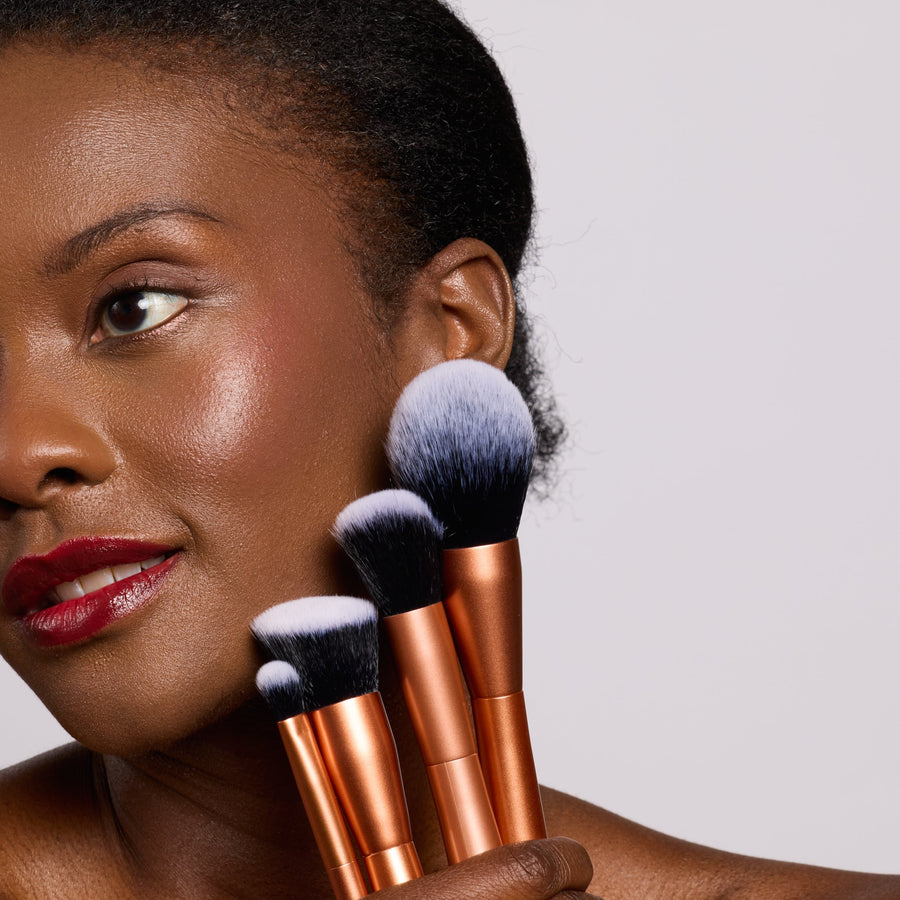 "I have only been using it for about a week and it is by far the best I have ever tried. (And I have tried literally everything) It looks just as beautiful at the end of the day as when I first put it on. No caking, cracking, settling, oily spots, oxidation. Just beautiful!"