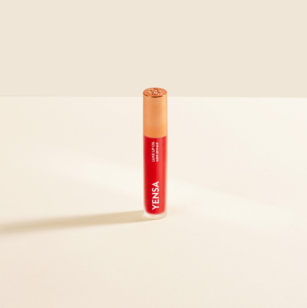 Luxe Lip Nourishing Oil with Hyaluronic Vitamin E YENSA